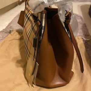 Burberry Canterbury Tote New w/tags and dust bag